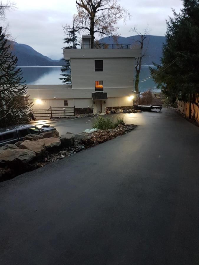Royal Harrison Retreat Villa Harrison Hot Springs Exteriör bild